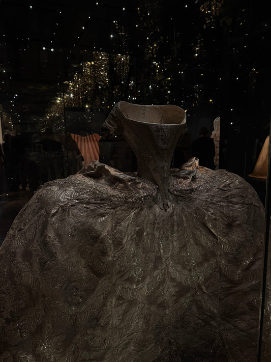 The Waist Required to Marry a Kingdom